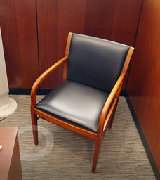 [#B9-3] Black guest chair