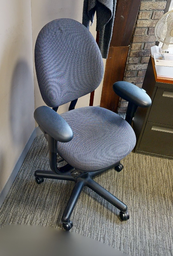 [#B13-6] Blue task chair with arms