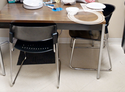 [#B4-8] Cafe chair