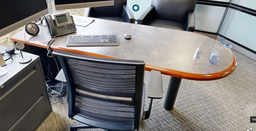 [#C12-15] Bullet shaped table