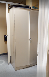[#D22-13] 2 door steel wardrobe