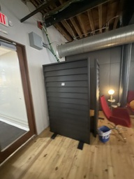 [#00-1] Black wall partition by entrance