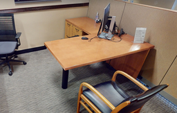 [#E6-4] L-shaped desk