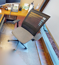 [#B13-5] Task chair, with arms