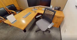 [#E6-2] L-shaped desk