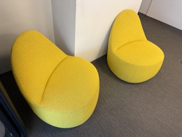 [#B12-15] Yellow Club Chair
