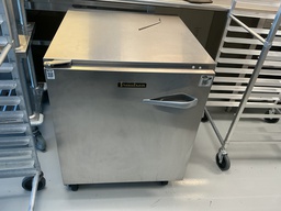 [#G9-8] Refrigerator under counter on wheels 