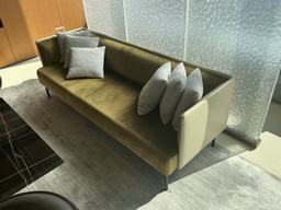 [#B6-32] Sofa — leather/fabric— green with six throw pillows