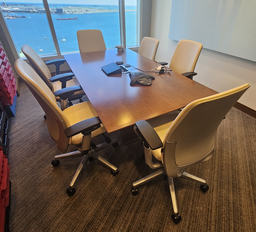 [#L1-4] Conference table