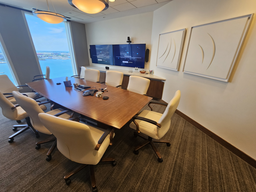 [#L1-7] Conference table