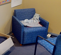 [#B12-3] Blue patterned lounge