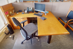 [#E6-4] L-shaped desk