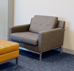 [#B12-4] Grey lounge chair