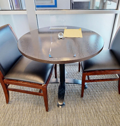[#C4-10] Round meeting table