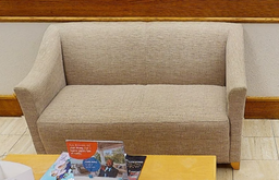 [#B6-10] Small beige couch