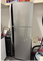[#G10-17] Fridge