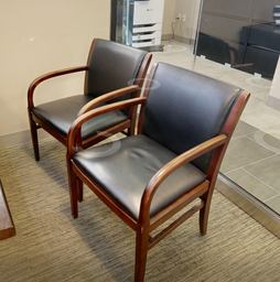 [#B9-4] Black guest chair