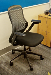 [#B13-6] Task chair w/arms