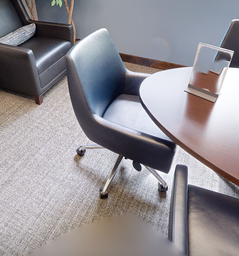 [#B5-6] Mobile conference chair