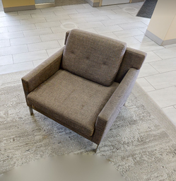 [#B12-3] Brown lounge chair