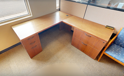[#E6-3] L-shaped desk