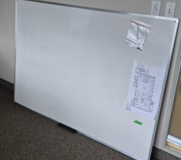 [#F4-23] White Board