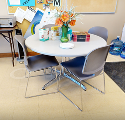 [#C4-10] Round meeting table