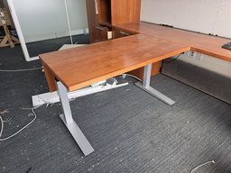 [#E10-11] 54 x 30 x 30 Standing Desk