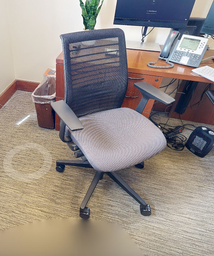 [#B13-2] Task chair, with arms