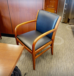 [#B9-4] Black guest chair