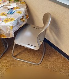 [#B4-8] Brown cafe chair