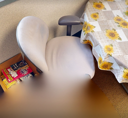 [#B13-13] Wht task chair w/arms