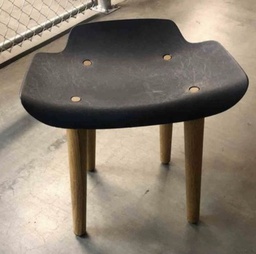 [#B1-pic_021] Low stool