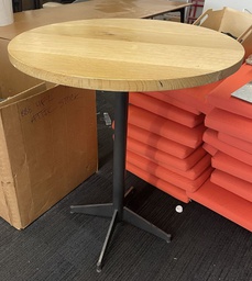 [#C2-pic_118] Bar height round table