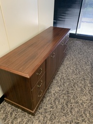 [#D5-21] Credenza