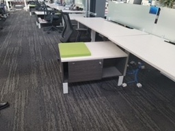 [#0D-6] Pedestal - Metal