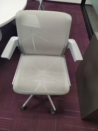 [#B13-7] Task Chair - With Arms