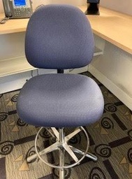 [#B4-29] BLUE STOOL