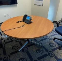 [#C9-107] Cherry Round Table