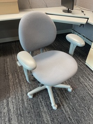 [#B12-72] Light grey task chair