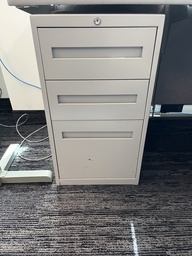 [#D16-9] 25' by 22' deep standard peds