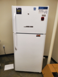 [#G10-47] Top-Freezer Fridge, Frigidaire