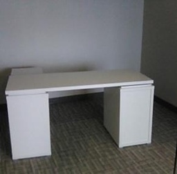 [#E6-3] 7' White Laminate Desk