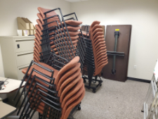 [#B4-93] Red/Gold Event Chair