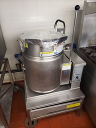 [#G6-177] Kettle, Cleaveland, 28" x 24" x 56"