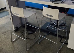 [#B2-218] Chair, Allermiur 