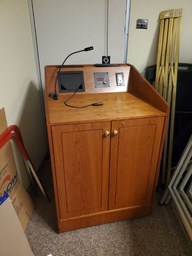 [#C9-233] Wood Podium