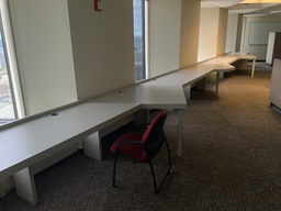 [#E3-104] Hotelling Stations