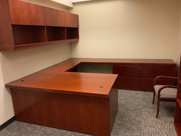 [#E7-70] Executive "U" Group w/ Fgreestanding Wall Hutch, Tackboard, TasklightsDesk w/ Box Box File,center Drawer, Bridge, Credenza, Left Hand Walnut