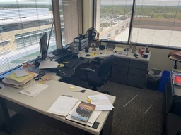 [#E7-5] U-Shaped Desk with 2 Pedestals